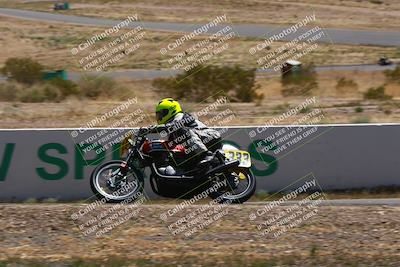 media/Apr-19-2025-AHRMA (Sat) [[3d98ca3309]]/Race/Group 1/Turn 4/